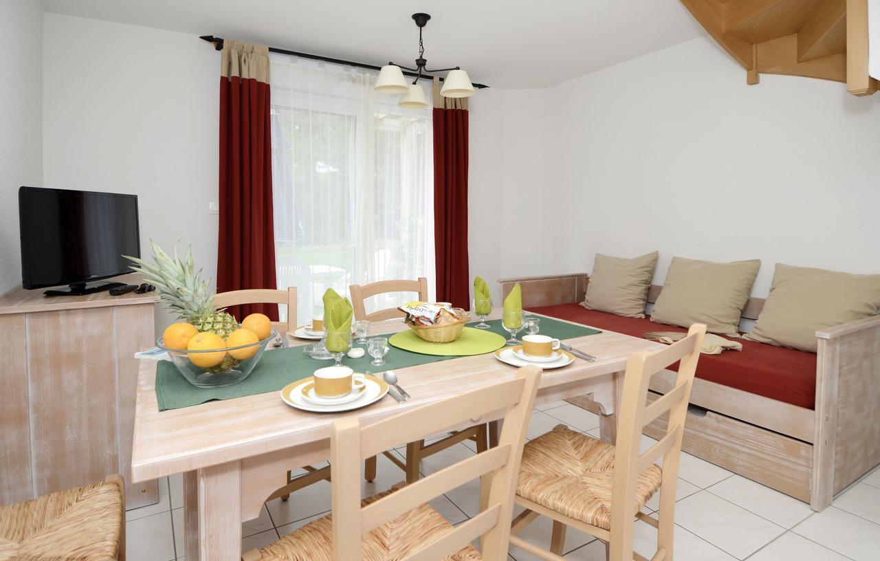 Residence Odalys Le Hameau Du Lac Rignac  Екстериор снимка